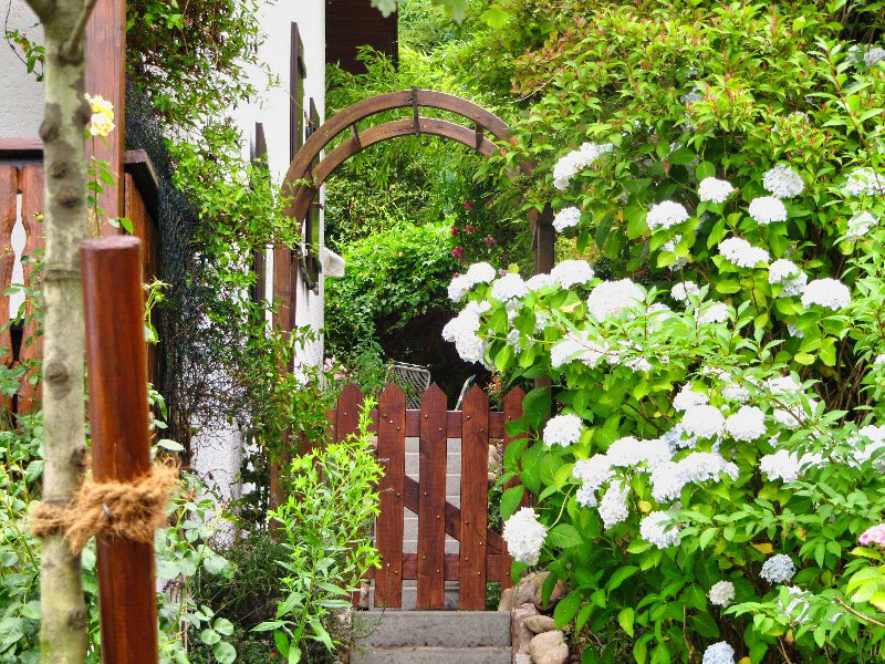 badengarten-baden-baden-referenzen-Eingangsbereich klein